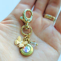 Load image into Gallery viewer, "Butterfly Blossom" Locket Keychain - Cancer Can Be Beaten
